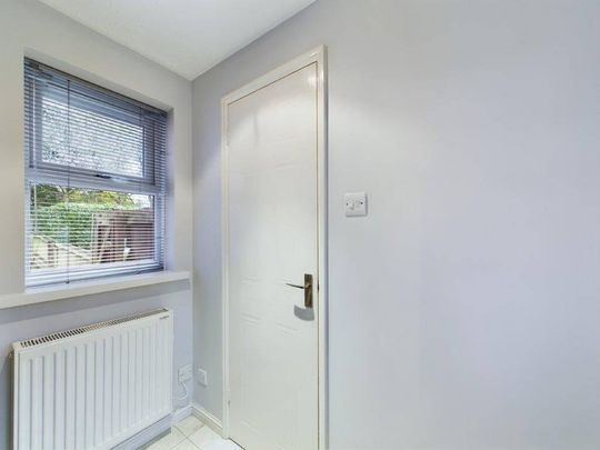 1 bedroom House to rent - Photo 1