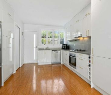 Stunning 2 bedroom townhouse with Private Plunge Pool - Photo 5