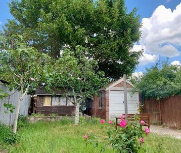 Brackley Road, Bedford, MK42 - Photo 6