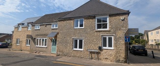Spinney Road, Irthlingborough, NN9 - Photo 1