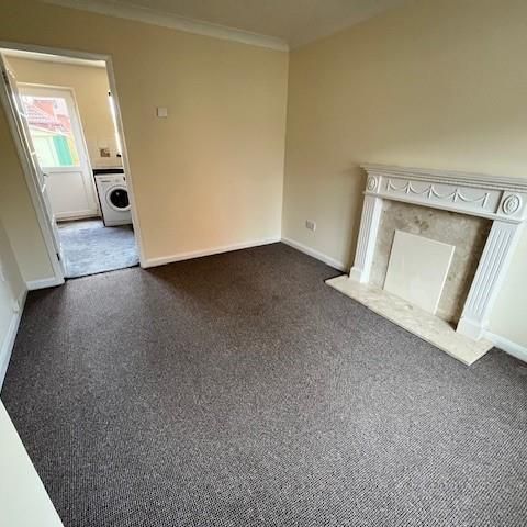 2 bedroom semi-detached house to rent - Photo 1
