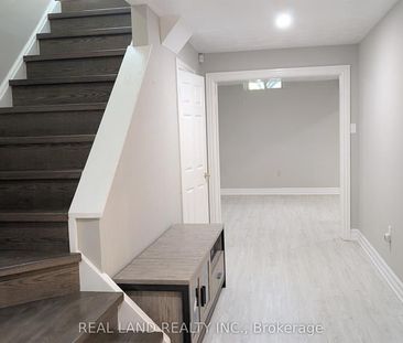 For Lease - 10 Timpson Drive, Aurora, Ontario - Photo 3