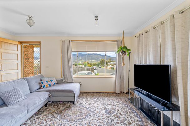 Comfortable & Practical Living - Photo 1