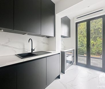 Gerenoveerd 1-slaapkamerappartement met terras in Ixelles - Photo 3
