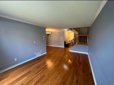 For Lease - 521 Louis Toscano Drive, Orleans - Cumberland and Area, Ontario - Photo 5