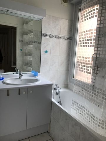 APPARTEMENT T2 A LOUER LYON 4EME ARRONDISSEMENT Bony Bonnet - Photo 4