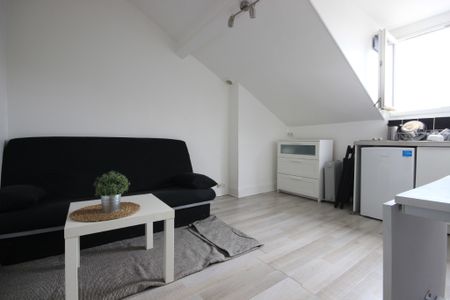 Location Appartement 1 pièce 12m² - Photo 2