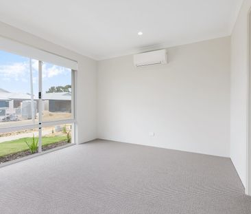 Fresh 4x2 Family Home - Photo 4