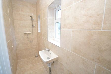 5 bedroom semi-detached house to rent - Photo 3