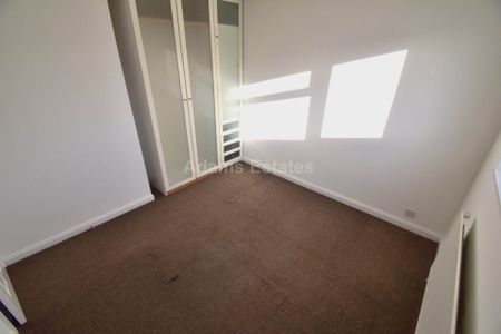 Price £1,550 pcm - Available Now - Unfurnished - Photo 4