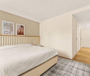 2 bedroom luxury Apartment for rent in The Golden Mile, Spain - Photo 3