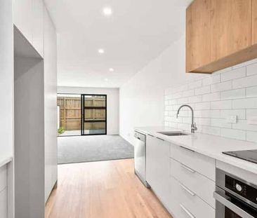 Welcome to Riverside Drive !!! - Photo 1