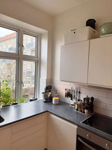 Indbydende lejlighed med klassiske detaljer i Aalborg - Foto 4