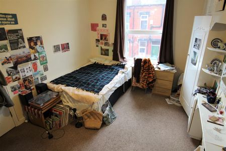 2 bedroom terraced house to rent - Photo 5