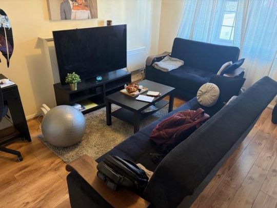 1 Bedroom Flat To Let - Photo 1