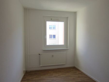 Große 4-Raum-Wohnung mit Balkon - Photo 4