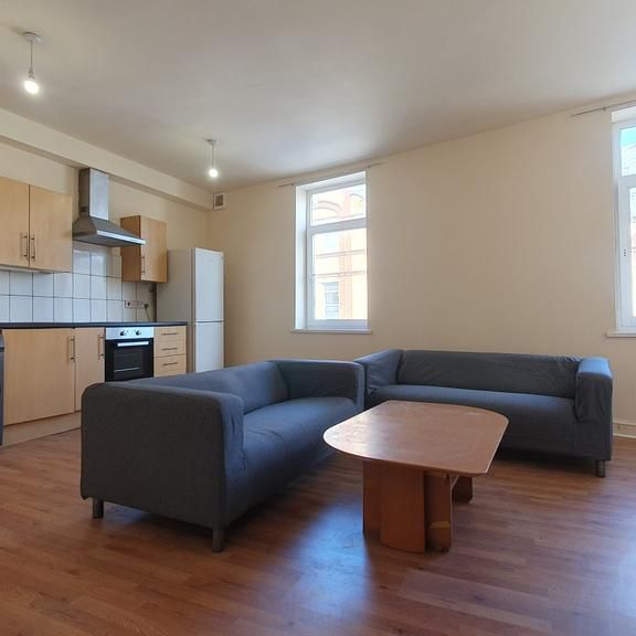 2 bedroom flat to rent - Photo 1