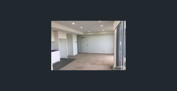 Top Floor Apartment - Photo 1