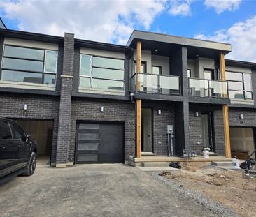 For Lease - 16 Warren Tr Trail, Welland, Ontario - Photo 2