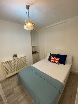 Studio Flat, Queensbury Road, HA0 - Photo 1
