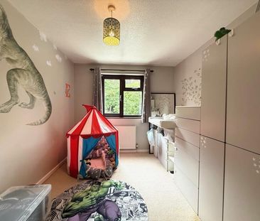 3 bedroom end of terrace house to rent - Photo 1