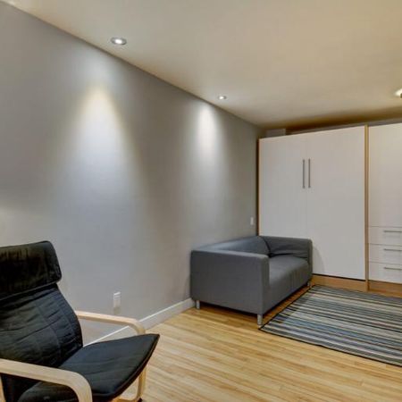 Loft entièrement meublé à louer Vieux-Québec novembre 2025 - Photo 3