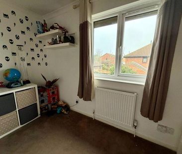 2 bedroom terraced house to rent - Photo 4