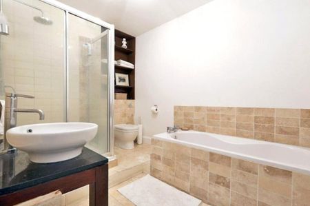 4 bedroom apartment to rent - Photo 3