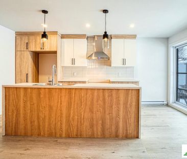 Logement 5 1/2 à louer - Photo 2
