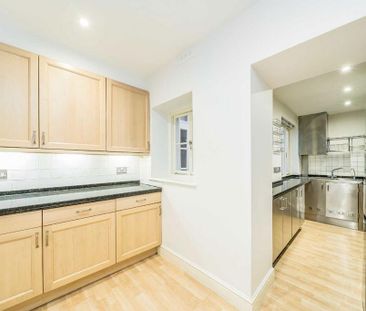 3 bedroom flat to rent - Photo 5
