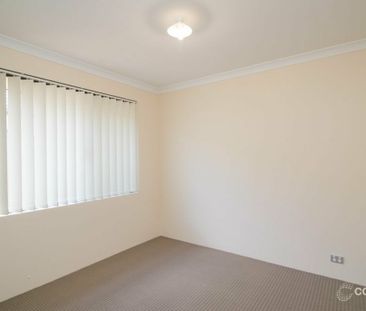 BREAK LEASE - Modern Family Comfort in a Prime Southern River Location - Photo 5