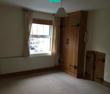 2 bedroom end of terrace house to rent - Photo 3