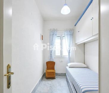 Piso en alquiler en Centro - Photo 2