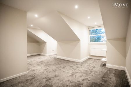 3 bedroom flat to rent - Photo 3