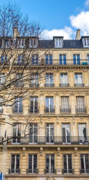 location Appartement T2 DE 52.1m² À PARIS - Photo 1