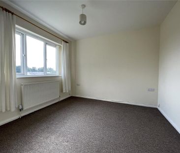 3 bedroom end of terrace house to rent - Photo 5
