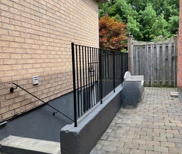 For Lease - 75 Brass Drive, Richmond Hill, Ontario - Photo 1