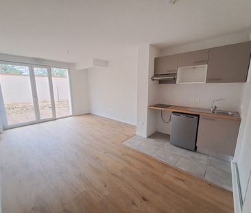 Location Appartement 2 pièces 42m² BRUGUIERES 31150 - Photo 4