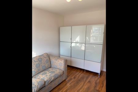 1 Bed Flat, Queens Crescent, NW5 - Photo 2