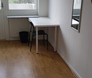 Kvartsekelsgatan, Göteborg - Photo 3