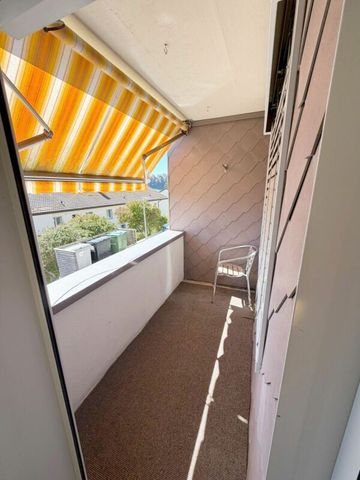 Spacious and sunny with a beautiful mountain panorama! - Photo 5
