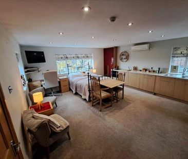 Studio to rent - Photo 3