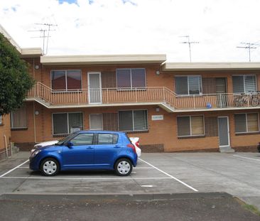 2/1 Allard Street, Brunswick West, Vic 3055 - Photo 1