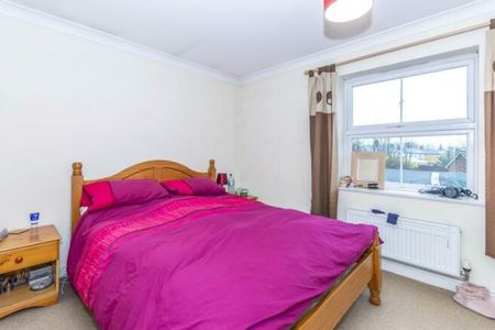2 bedroom house to rent Scott Drive, Yaxley, Peterborough, PE7 - Photo 4