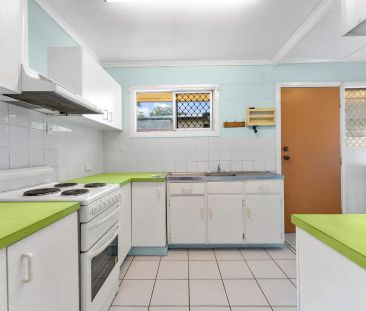 42 Limerick Street, Acacia Ridge QLD 4110 - Photo 4
