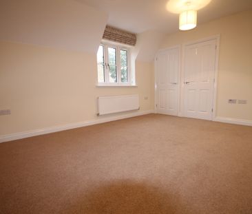 Willowbank, Witney - Photo 4