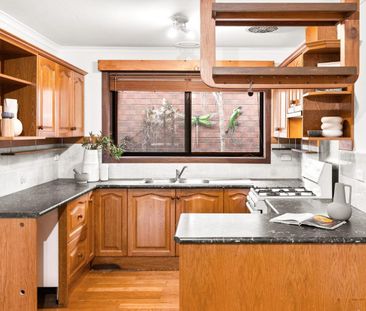 Perfect Family Home - Photo 5