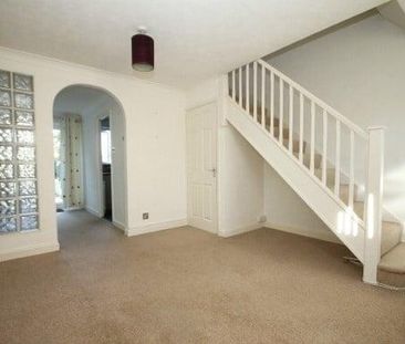 2 bedroom terraced house to rent - Photo 3