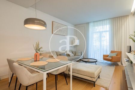 Luxury exterior flat for rent in Génova street - Foto 4