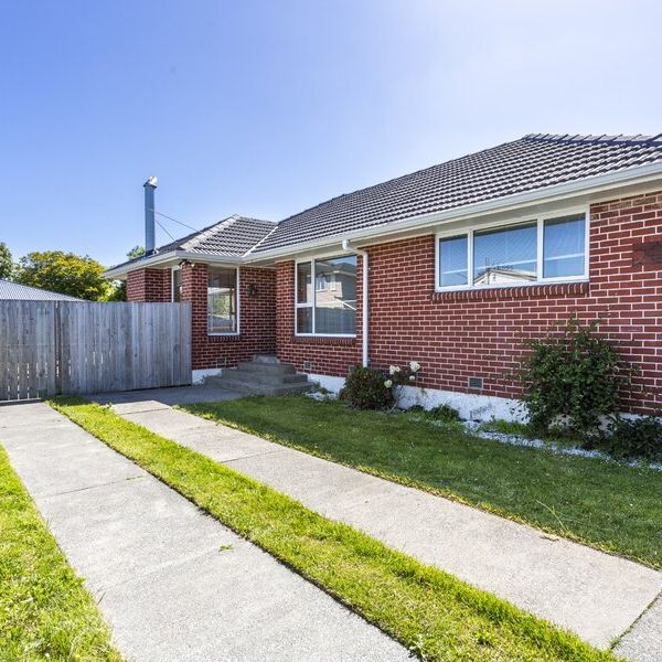 Lovely 3-bedroom family home in great school zones! - Photo 1